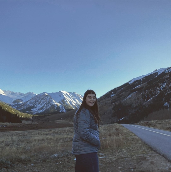 Meet your Posher, Holly - Picture 1 of 1